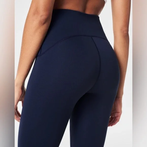 SPANXshape™ Booty Boost® 7/8 Leggings Navy Blue Size Medium - Picture 7 of 13